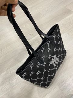 (Kategori: ) berada di . Dikirim oleh zadaaqilahamorashop (ID iklan 1444889355, Gambar 1). Deskripsi: .