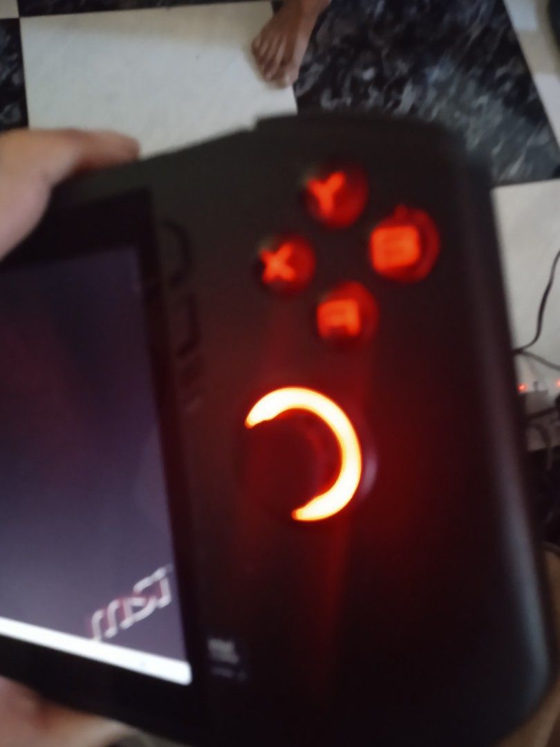 MSI Gaming Handheld PC Ultra 7487443879806248962