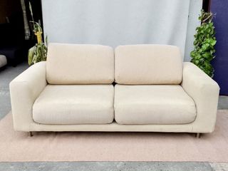 (Category: ) located in . Submitted by furnibuddiesjapansurplus (Listing ID 1444942820, Image 1). Description: .