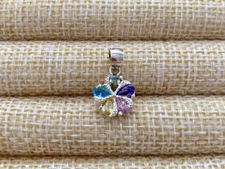 (Category: ) located in . Submitted by silvershineph (Listing ID 1444907507, Image 1). Description: .