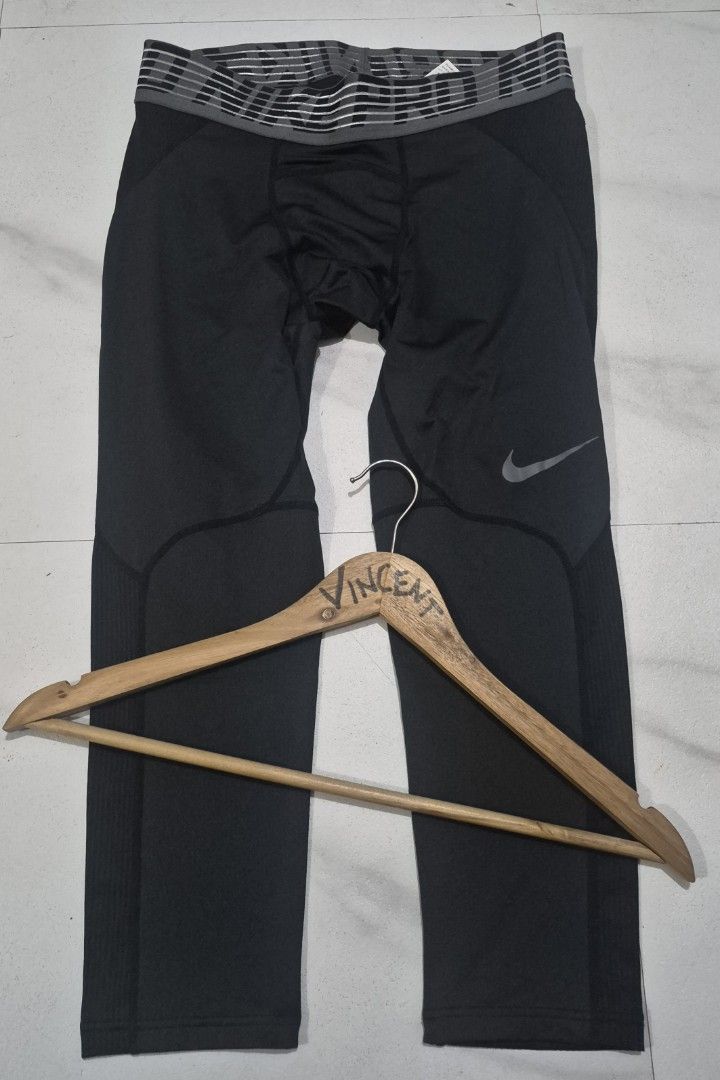 Nike Pro Hypercool Compression Tights Black Size L (Category: Activewear) located in Bulacan. Submitted by vince4593 (Listing ID 1445007141, Image 1). Description: - Nike Pro Hypercool Compression Tights - Color: Black - Size: L - Features advanced performance cooling fabric - Ideal for workouts and sports - Elastic waistband with striped pattern - Brand new with original tags attached.