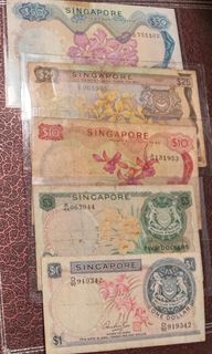 (Category: ) located in . Submitted by collectors.sg (Listing ID 1445036893, Image 1). Description: .