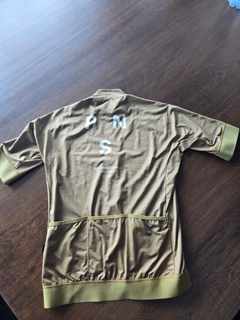 Pas Normal Studios Mechanism Cycling Jersey - Khaki (Category: Activewear) located in Quezon City. Submitted by mr.stealdeal (Listing ID 1445014881, Image 3). Description: - Pas Normal Studios Khaki Cycling Jersey - Mechanism Line - Full zip front - Three back pockets - Ribbed cuffs and hem - Ideal for cycling.