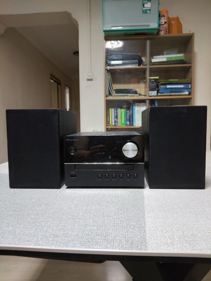 Pioneer Micro Hi-Fi System with Speakers