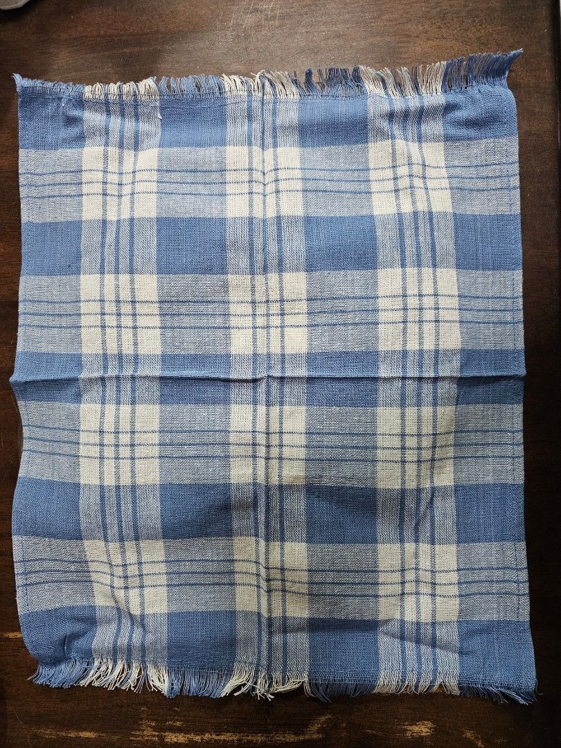 SALE❗️Plaid Placemat - 5 pcs (Category: Table Linen & Textiles) located in Quezon City. Submitted by senyoramaria (Listing ID 1444963133, Image 3). Description: Plaid Placemat 17 x 14 inches 5 pcs New, unused. But I needed to open the plastic to get the measurements. Php450❗️.