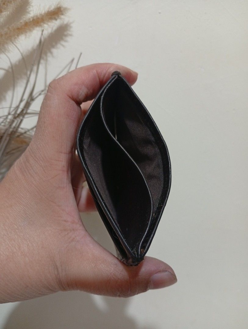 RABEANCO™️ CARD WALLET (Category: Luxury Bags & Wallets) located in Baguio. Submitted by Zagada (Listing ID 1444882511, Image 3). Description: RABEANCO™️ CARD WALLET Dark Brown 4 Slots Size 3" x 4" Preloved in good condition Gold brand print almost erased Has signs of use but sturdy soft Kept in a smoke free environment Location- Baguio City 🫶💕🤗.