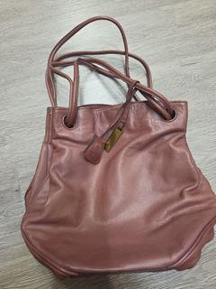 (Category: ) located in . Submitted by the_vanity (Listing ID 1445006412, Image 1). Description: .