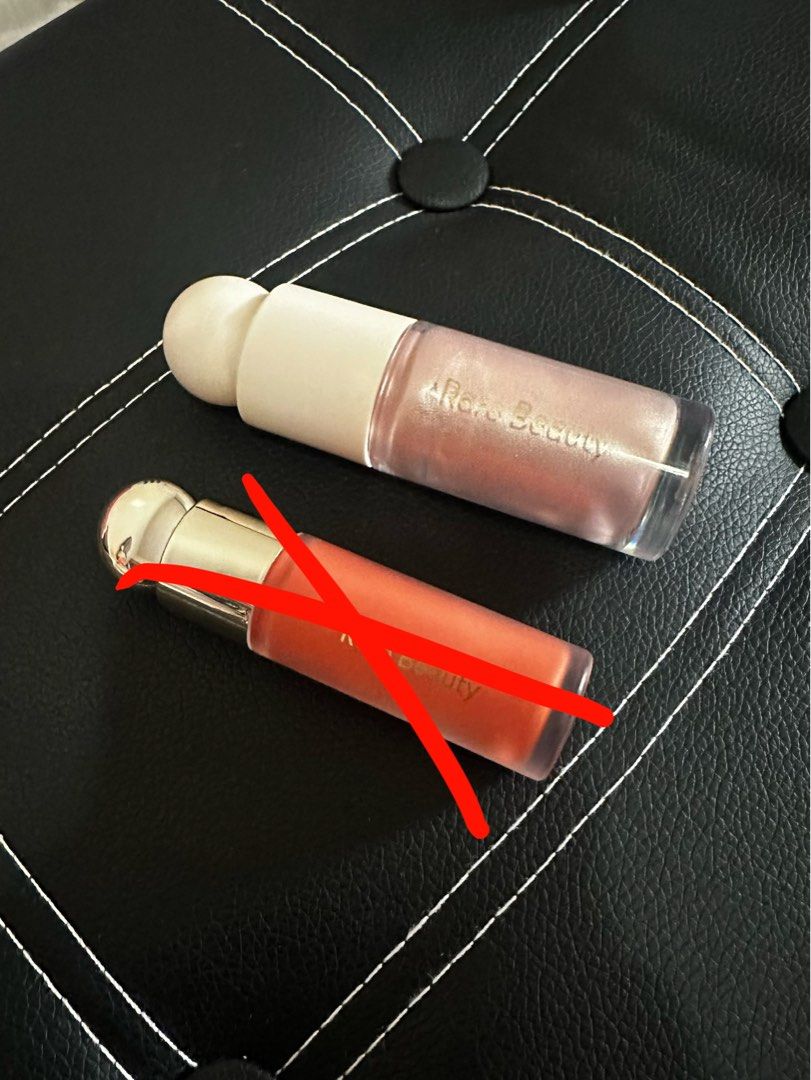 Rare Beauty Highlighter (Category: Makeup) located in Manila. Submitted by patriciate26 (Listing ID 1434843985, Image 2). Description: Items sold individually but will give discount if you take both. ❌SOLD❌ ₱700 - Rare Beauty Liquid Blush in Joy (Peachy Shade) - 95% full ₱500 - Rare Beauty Liquid Luminizer in Enchant (Soft Pink) - 80% full All authentic. Bought from Sephora. RFS: Decluttering SF shouldered by buyer First photo not mine .