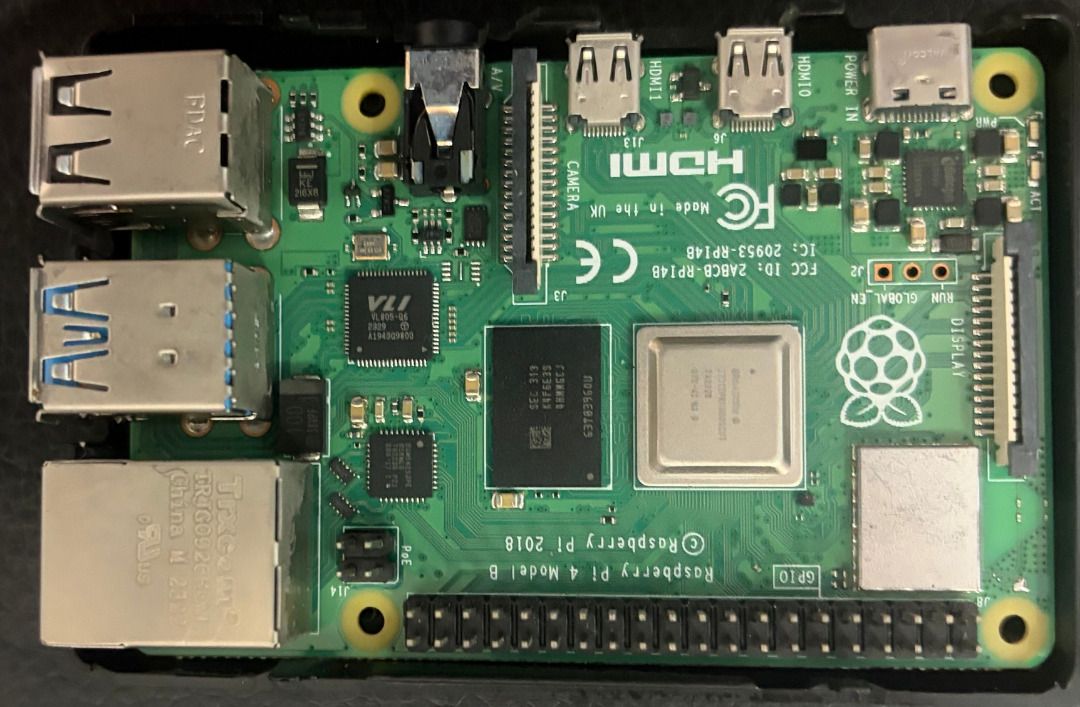 Raspberry Pi 4 Model B - 2GB RAM487681021382512640
