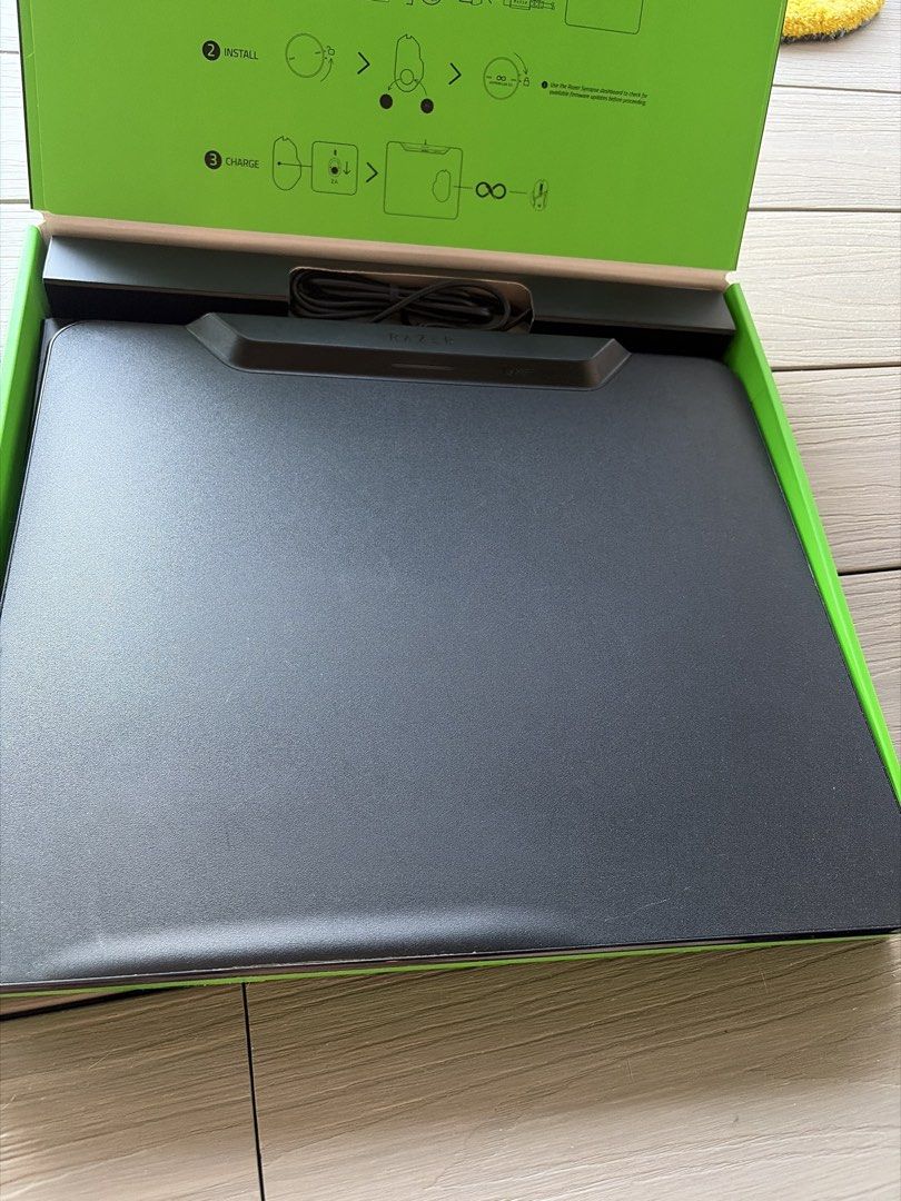 Razer HyperFlux V2 Hard Edition Wireless Charging System Mousepad487453131989985281