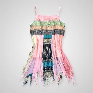 (Category: ) located in . Submitted by sellinggrannyscloset (Listing ID 1444893111, Image 1). Description: .