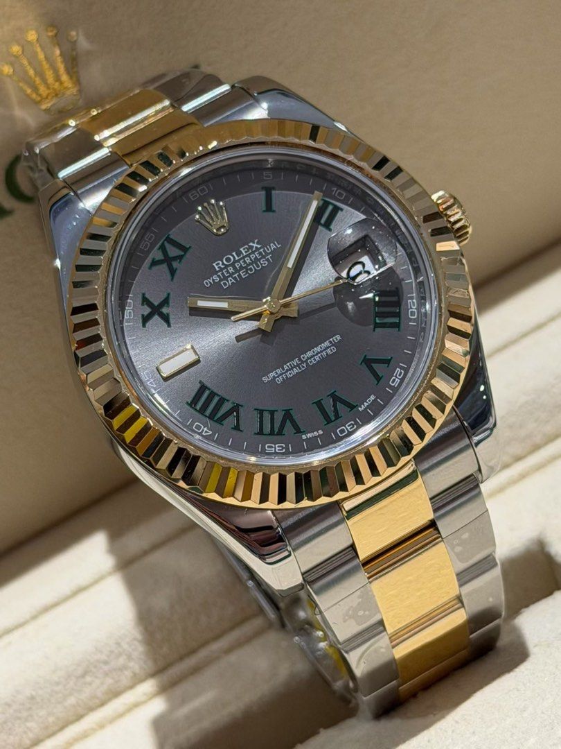 ROLEX Datejust (Category: Announcements) located in Kuala Lumpur. Submitted by kokkeong5661662 (Listing ID 1444892421, Image 2). Description: [Used like New Rolex Oyster Perpetual Datejust 41mm 2tone Yellow Gold 116333 2014 Wimbledon RM46,800 ] 💰 价钱 Price MYR ：46,800 ⌚ 名称 Model Name : Rolex Oyster Perpetual Datejust 41mm 2Tone Yellow Gold Fluted Bezel Oyster Band（日志） 🔖 型号 Reference Number : 116333 📜 保养 International warranty : 2014/3 🎁 全套齐 Fu
