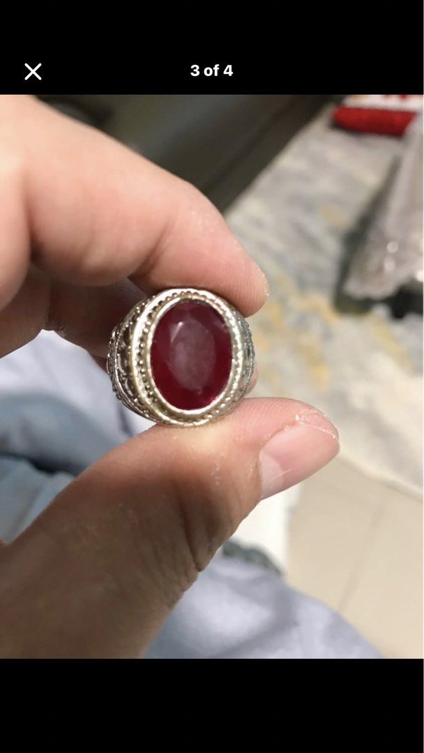 Ruby ring (Category: Precious Stones) located in Singapore. Submitted by lawrencelucifer81 (Listing ID 1444930219, Image 2). Description: .