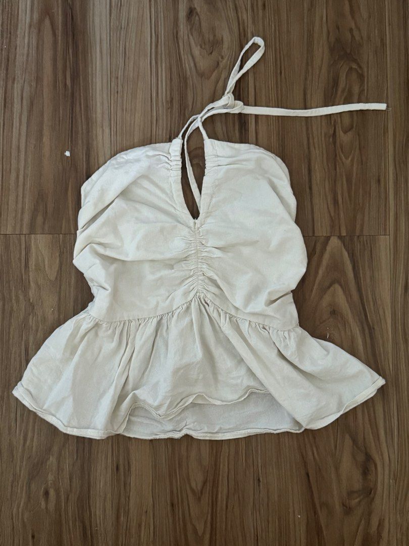 ruched halter neck peplum top (Category: Sleeveless) located in Taguig. Submitted by wishforyourdream (Listing ID 1444943778, Image 1). Description: vv cute and flattering on! fits 36in bust.