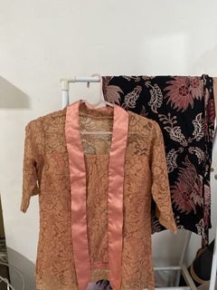 (Kategori: ) berada di . Dikirim oleh rayaaa_. (ID iklan 1444962622, Gambar 1). Deskripsi: .