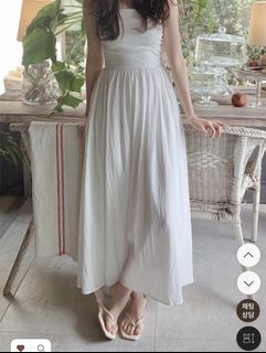 (Category: ) located in . Submitted by dressmeprettyy (Listing ID 1444798053, Image 1). Description: .
