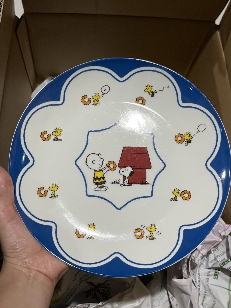 Snoopy Misdo Blue Plates (Category: Dinnerware & Cutlery) located in Lucena. Submitted by aisanolshop (Listing ID 1444931435, Image 1). Description: 3pcs available Sold per pc.
