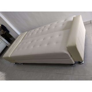 (Category: ) located in . Submitted by 38furniture (Listing ID 1444958494, Image 1). Description: .