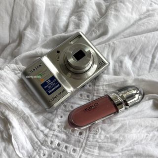 (Category: ) located in . Submitted by dainty.clicks (Listing ID 1444958299, Image 1). Description: .