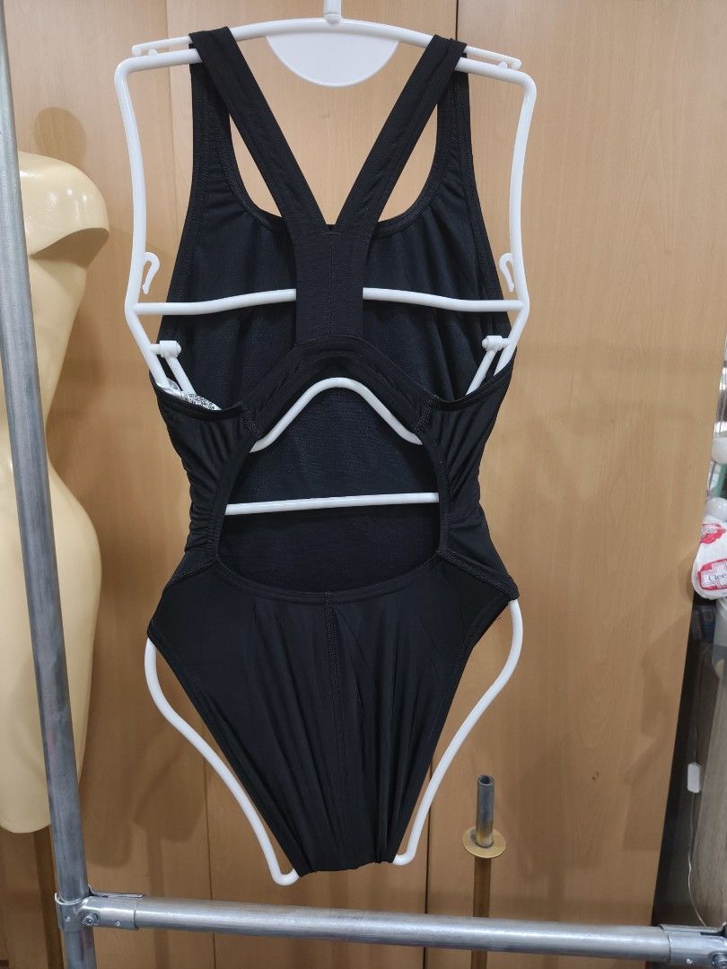 Speedo Black One-Piece Swimsuit (Category: Bikinis & Swimsuits) located in Manila. Submitted by ajrswimwear (Listing ID 1445034617, Image 3). Description: - Speedo black one-piece swimsuit - Criss-cross back design - Size: US 30 - Ideal for swimming or training - Comfortable fit - Made in Sri Lanka.