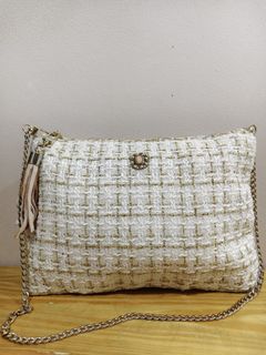 (Kategori: ) berada di . Dikirim oleh pincut (ID iklan 1444985860, Gambar 1). Deskripsi: .