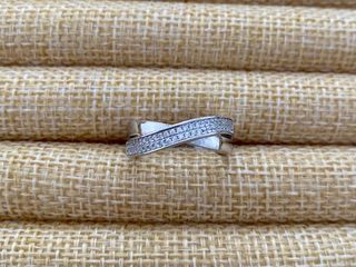 (Category: ) located in . Submitted by silvershineph (Listing ID 1444908397, Image 1). Description: .