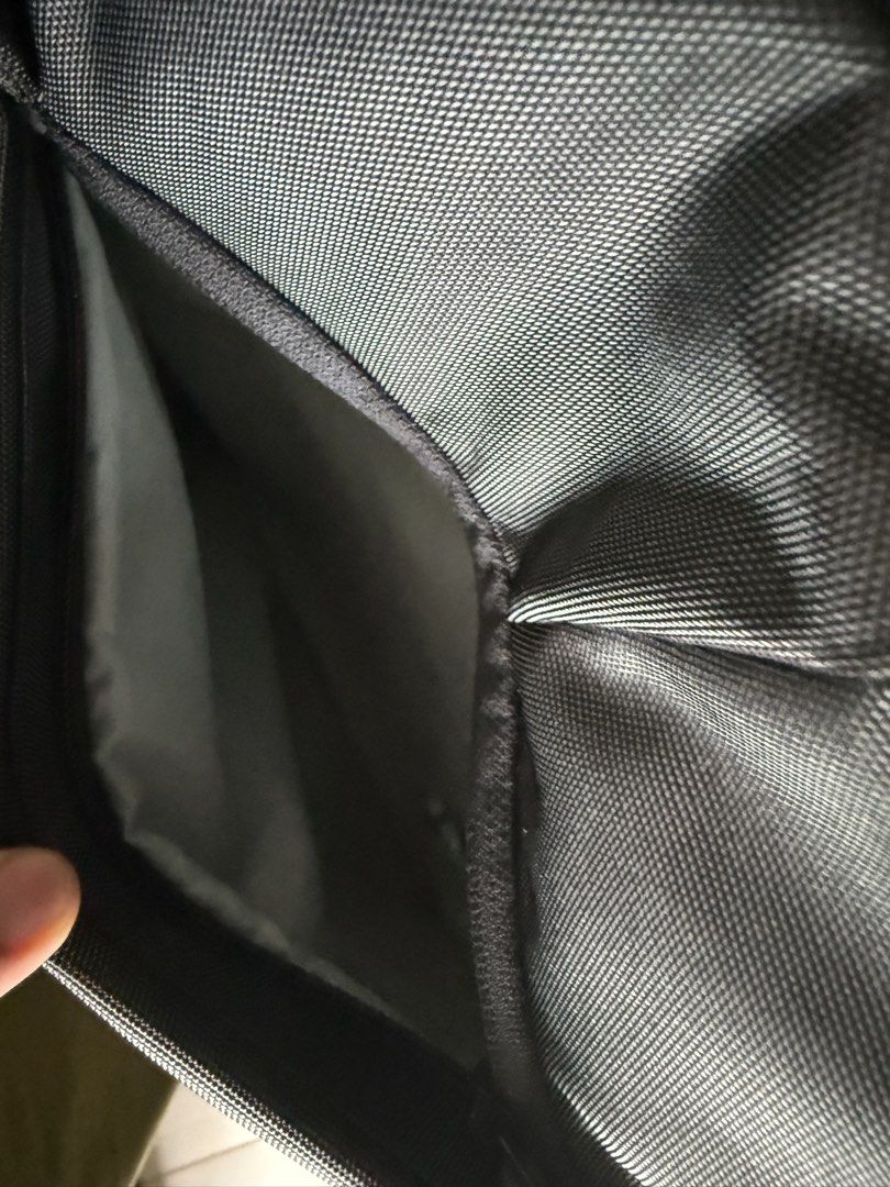 Thule Subterra 2 Tote Bag - Dark Slate (Category: Tote Bags) located in Mandaluyong City. Submitted by bookmarkdown (Listing ID 1445029195, Image 2). Description: - Dark slate Thule 22L tote bag - Bought for 11k at Opus Mall - Barely used - Ample interior space with multiple compartments - Padded section for 16in laptop and tablet - Comfortable shoulder straps - Ideal for everyday use or travel.