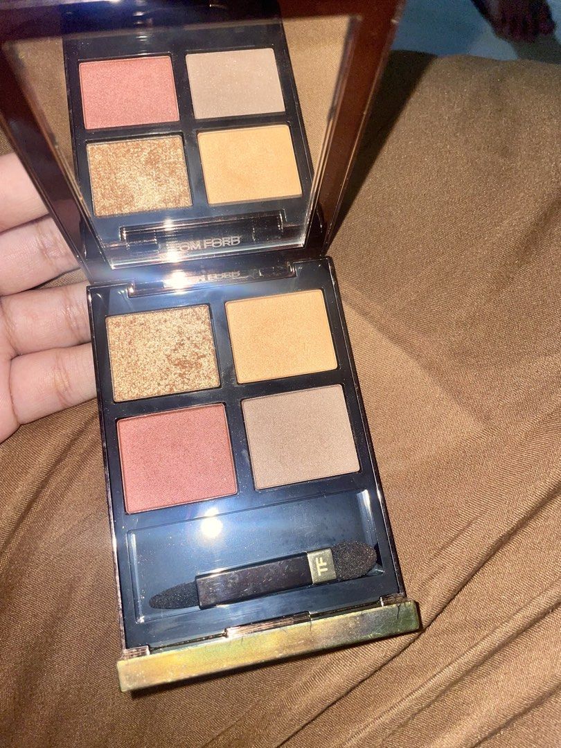 Tom Ford Eyeshadow Free New Strokes Primer (Category: Makeup) located in Rizal. Submitted by massivedecluttering (Listing ID 1444974922, Image 1). Description: RFS dpa ubos ung isa ko nito.