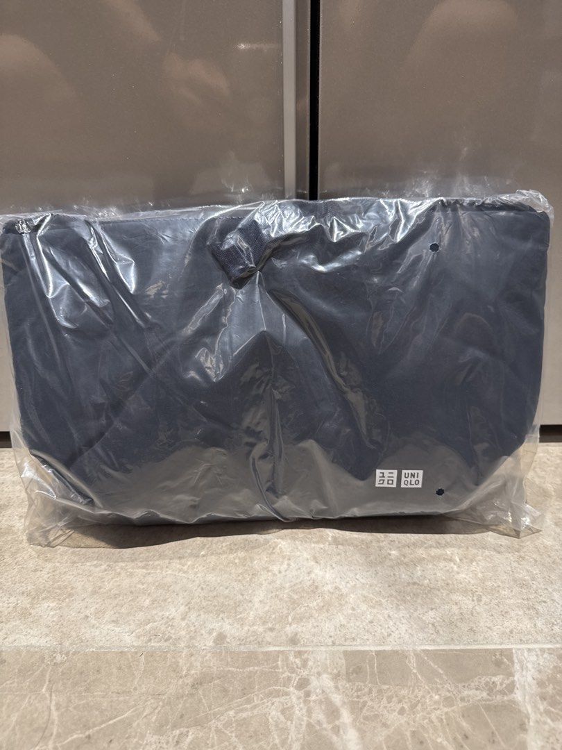 Uniqlo lunch bag487642789022289921