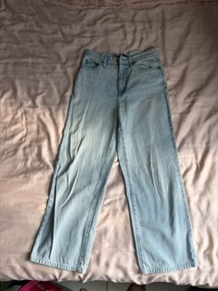 (Category: ) located in . Submitted by ilapreloved_ (Listing ID 1444941058, Image 1). Description: .