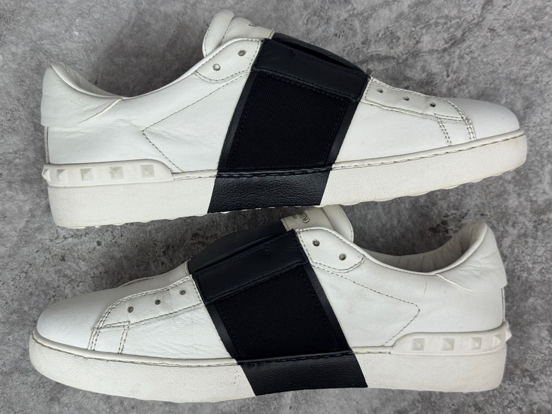 Valentino Garavani Open sneakers (Category: Sneakers & Footwear) located in Aloran. Submitted by rymans (Listing ID 1444951941, Image 2). Description: Valentino Garavani Open sneakers 40.5/8us/26cm 8.5/10 condition 2680 +SF.