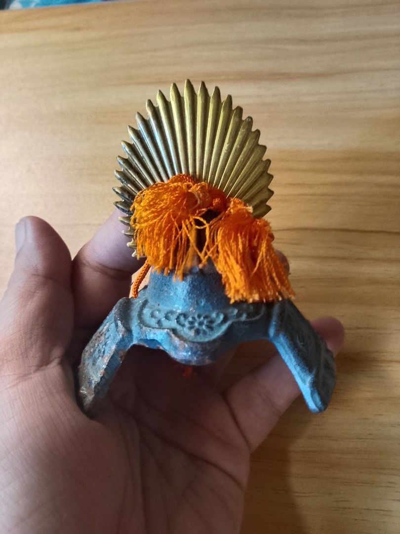 Vintage Japanese Kabuto Samurai Helmet (Category: Other Home Decor) located in Davao. Submitted by Ysang40 (Listing ID 1444879377, Image 1). Description: metal.