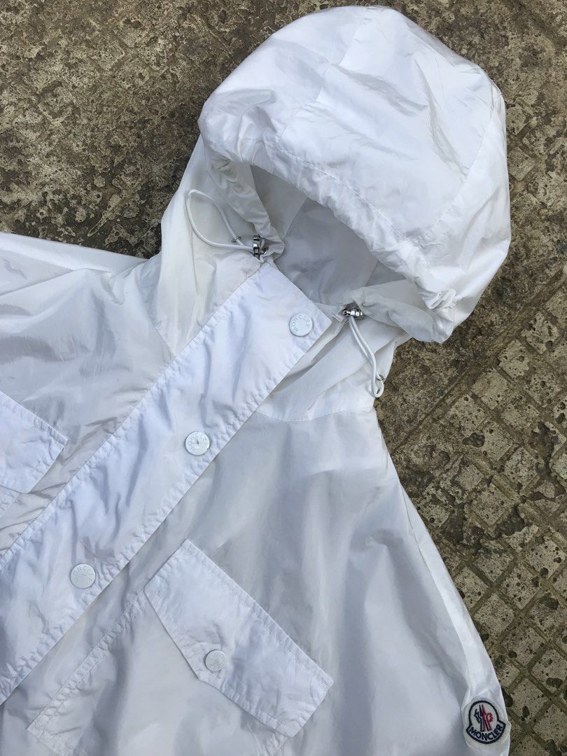 Vintage Moncler Lightweight Windbreaker (Category: Coats, Jackets and Outerwear) located in Cebu City. Submitted by whytruekoy (Listing ID 1444881074, Image 2). Description: Vintage Moncler Lightweight Womens Windbreaker Authentic Medium - Large Excellent.