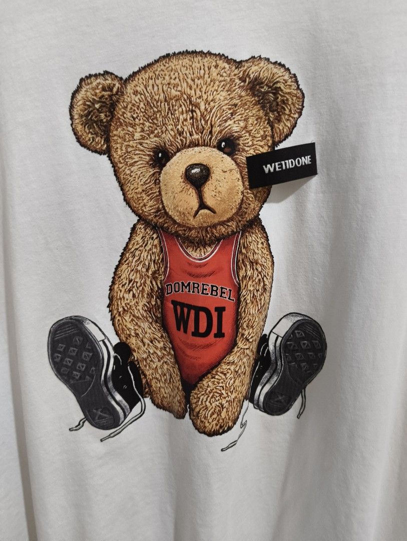 WE11DONE Teddy Bear Graphic Tee / Welldone / Big Print / Cute (Category: Tshirts & Polo Shirts ) located in San Pedro. Submitted by highonsalad (Listing ID 1444972014, Image 3). Description: -like new -Dimes: 20.5x28 -Can give you good discount if 3 or more items -Shipping fee: 50-100 Luzon, 70-120 Vis/Min (Depende sa quantity, Small,Med,Large Pouches thru J&T) -MOP : GCASH Only‼️ .