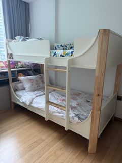 (Category: ) located in . Submitted by polleny (Listing ID 1444884622, Image 1). Description: .