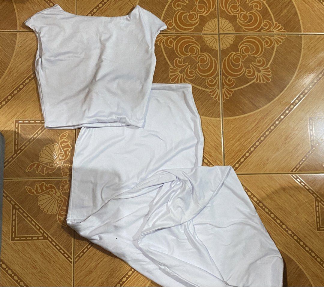 White Crop Top and Maxi Skirt Set (Category: Sets or Coordinates) located in Manila. Submitted by dear_soleil (Listing ID 1444929505, Image 1). Description: xs-s sold as a set 📍10% off if you follow my instagram account on the last slide 🤍, just sent me a screenshot. .