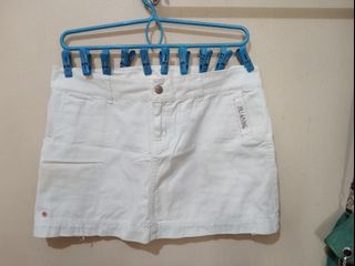 (Category: ) located in . Submitted by YSL80022 (Listing ID 1444878229, Image 1). Description: .