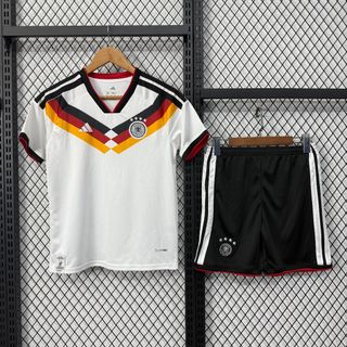 （分類：）位於 。 由 jersey_expert 提交（商品編號 1444949832，圖片 1）。簡介： 。