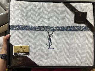 Branded Blankets/Towels Collection item 2