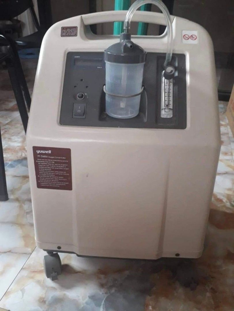 RUSH - Yuwell Oxygen Concentrator (5Liters) (Category: Medical Supplies & Tools) located in Caloocan City. Submitted by aceaceyye (Listing ID 1444870547, Image 1). Description: Bought at 22k (Used for 6 months) Heavy duty oxygen concentrator Selling for 10k not using it anymore Nego if take agad. Thanks.