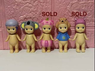 (Category: ) located in . Submitted by pinkyswearshop (Listing ID 1445055427, Image 1). Description: .
