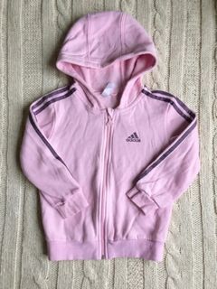 (Category: ) located in . Submitted by cmvoapparel (Listing ID 1445127010, Image 1). Description: .
