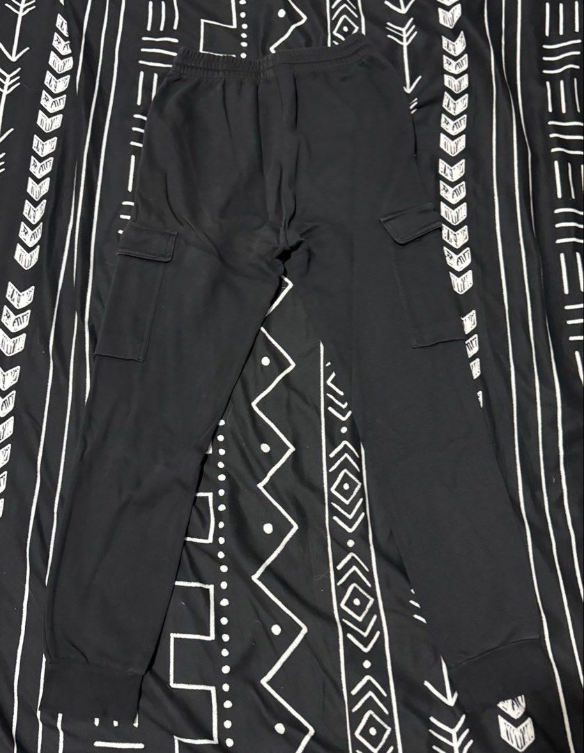 Adidas Black Jogger Pants (Category: Joggers) located in Manila. Submitted by aryxbugarin (Listing ID 1445219166, Image 2). Description: .