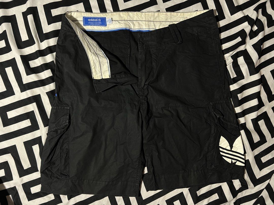 Adidas Retro/Vintage Cargo Short (Category: Shorts) located in Paranaque City. Submitted by ghetto_finds (Listing ID 1445105538, Image 3). Description: VINTAGE ADIDAS W - 33-34 L - 20.5 GOOD AS NEW .