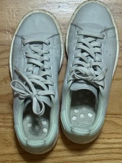 (Category: ) located in . Submitted by declutter1ngmama (Listing ID 1445195719, Image 1). Description: .