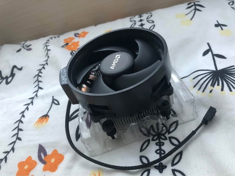 AMD Wraith Stealth Cooler (Category: Computer Parts) located in Mandaluyong City. Submitted by pkcollectors (Listing ID 1445158285, Image 3). Description: Semi-Brand New (bought 1 year ago, which was included with the cpu that I bought for my current PC, which was then kept inside of a cabinet for safe keeping) * Original cooler box included * Never Used.