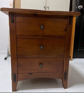 (Category: ) located in . Submitted by good_antique_seller (Listing ID 1445078821, Image 1). Description: .