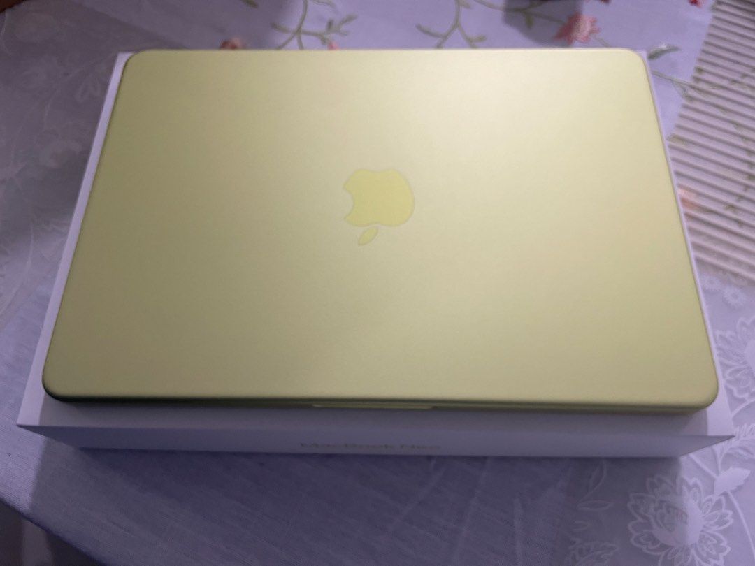 apple-macbook-neo-2026-computers-tech-laptops-notebooks-on-carousell