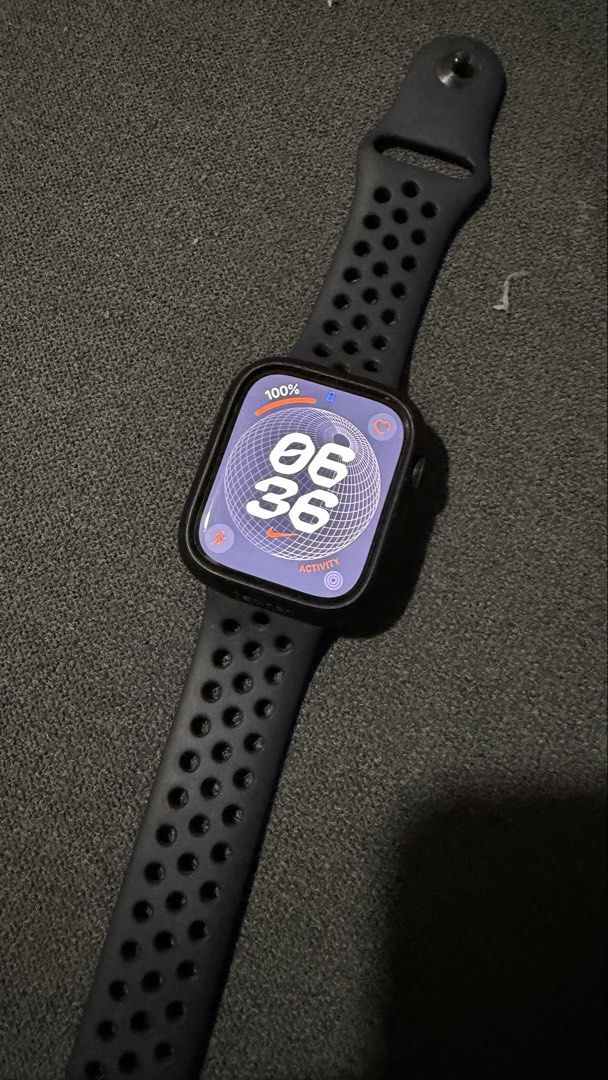 Apple Watch Series 7 Nike Midnight 45mm (Category: Men's Watches) located in Quezon City. Submitted by mgeloo (Listing ID 1445150349, Image 1). Description: - Complete with box - Comes with the charger, free Spigen case, and screen protector, and charger stand - Negotiable.