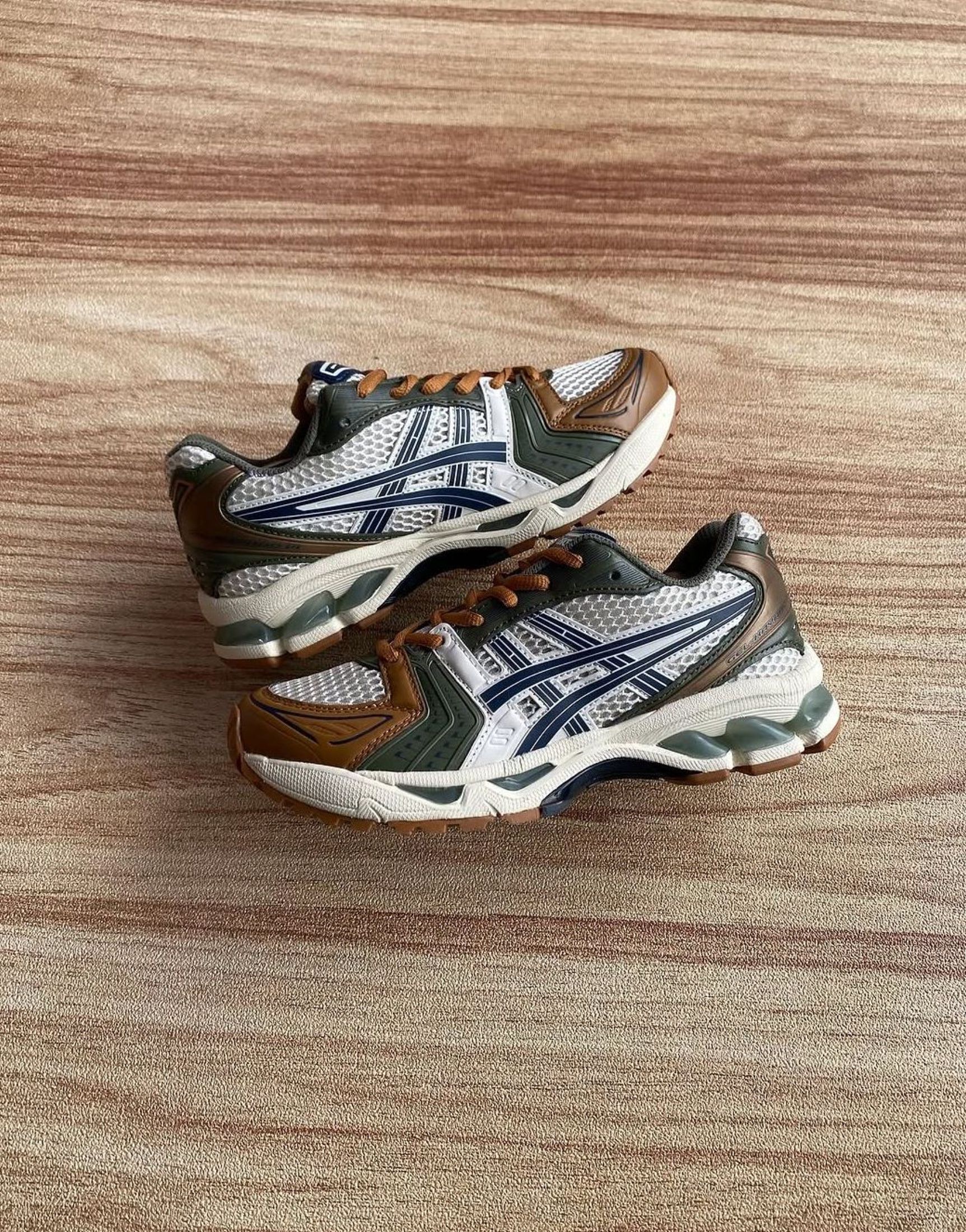 Asics Gel-Kayano 14 RE Retro Green-Brown (Category: Sneakers) located in Singapore. Submitted by hokarunlabsg (Listing ID 1445154494, Image 1). Description: 👋 Hello! Asics · Asics Gel-Kayano 14 RE Retro Green-Brown available now 🔹 Free shipping 🔹 Cash on delivery 🔹 3-day photo confirm 🔹 Tracking provided Check sizes → Chat 💬.